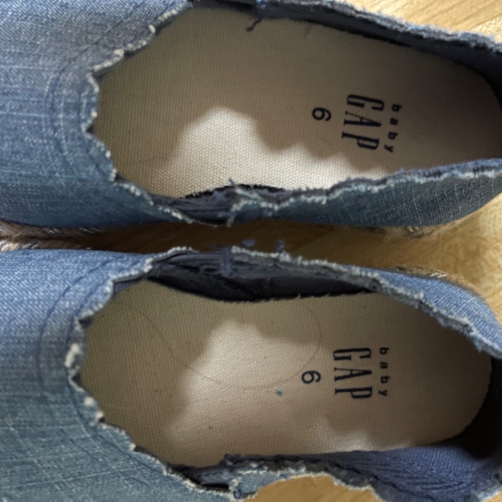 Baby GAP Espadrille Slip-On Shoes Toddler Size 6 - Picture 4 of 9